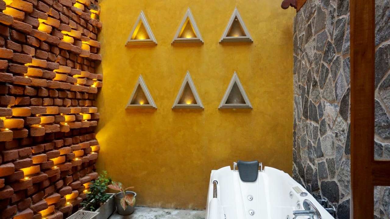 Suite detail 9